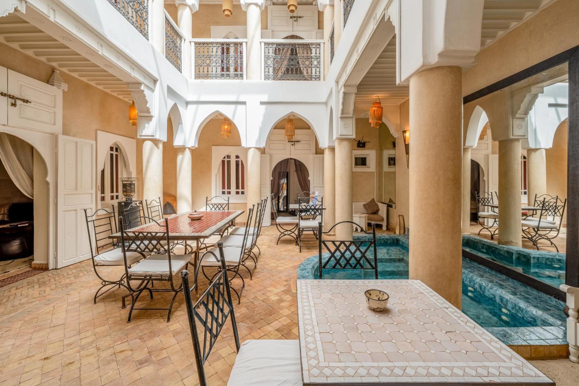 Riad Awinati Location Privatisee ,Piscine Chauffee , Beau Rooftop Marrakesch Exterior foto