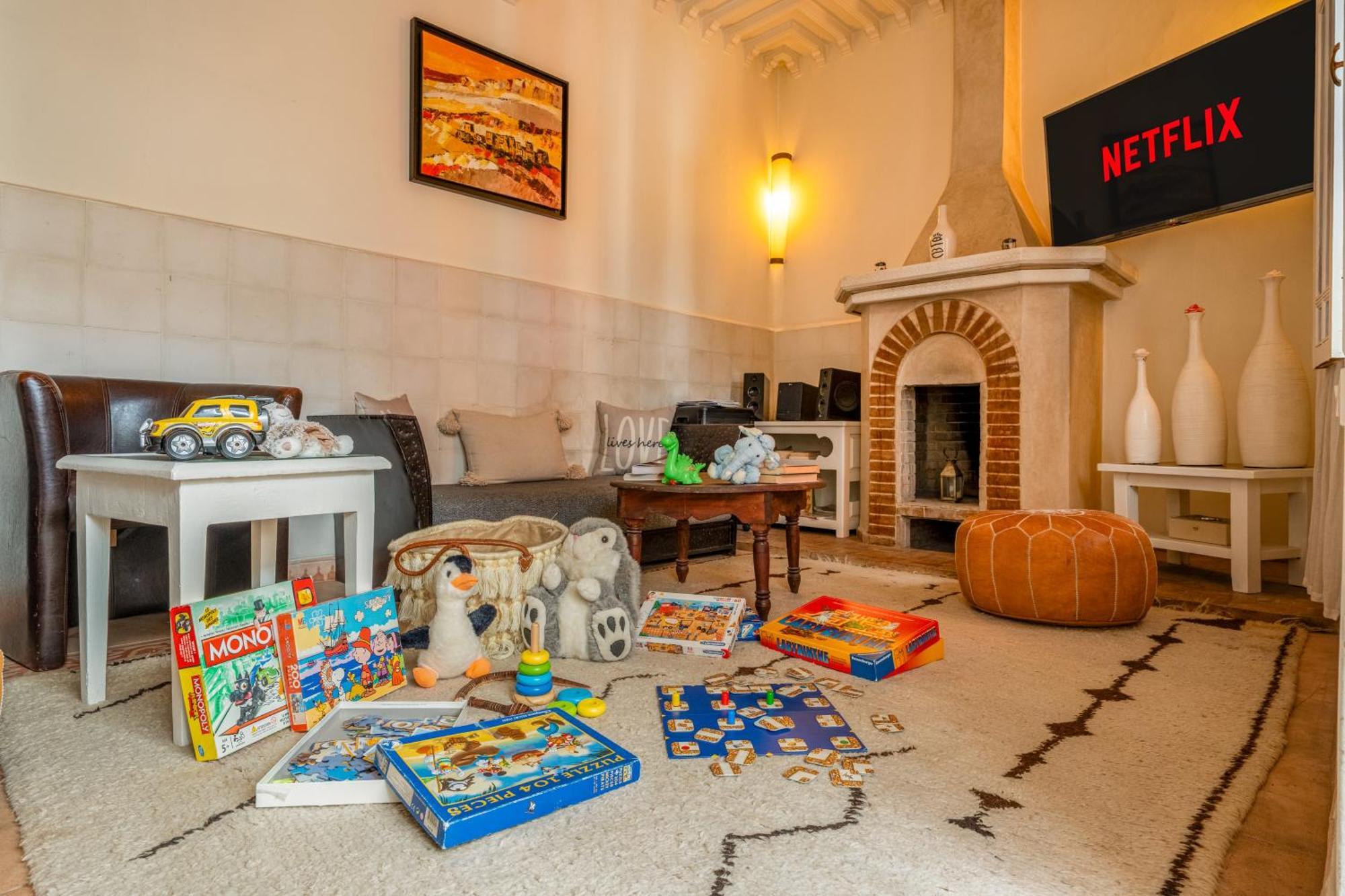 Riad Awinati Location Privatisee ,Piscine Chauffee , Beau Rooftop Marrakesch Exterior foto